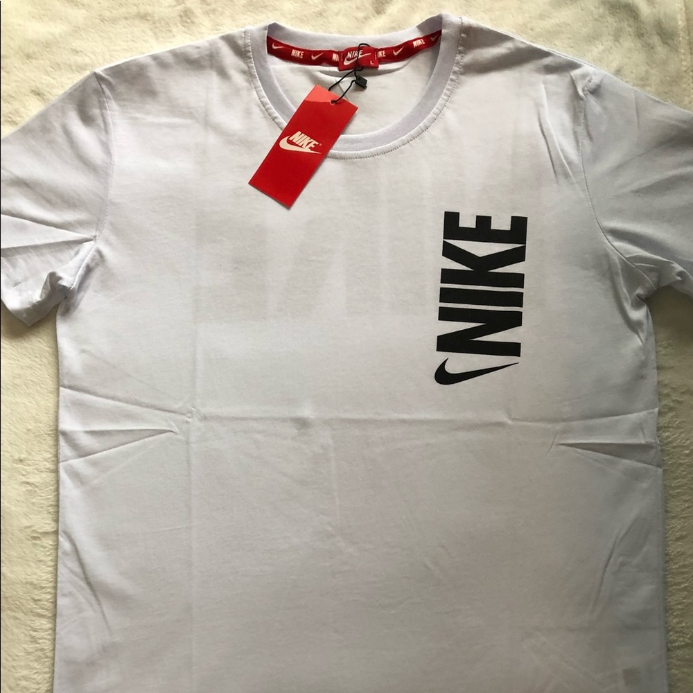 Nike T-shirt
